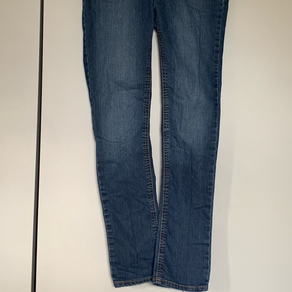 Straight skinny leg jeans - Picture 2 of 3
